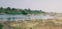 Narmada River at Lameta: Gondwana rocks
