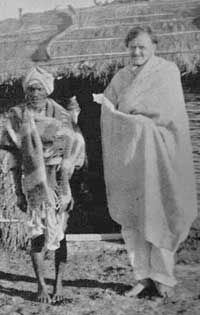Verrier Elwin with Gond friend, Karanjia, Madya Pradesh